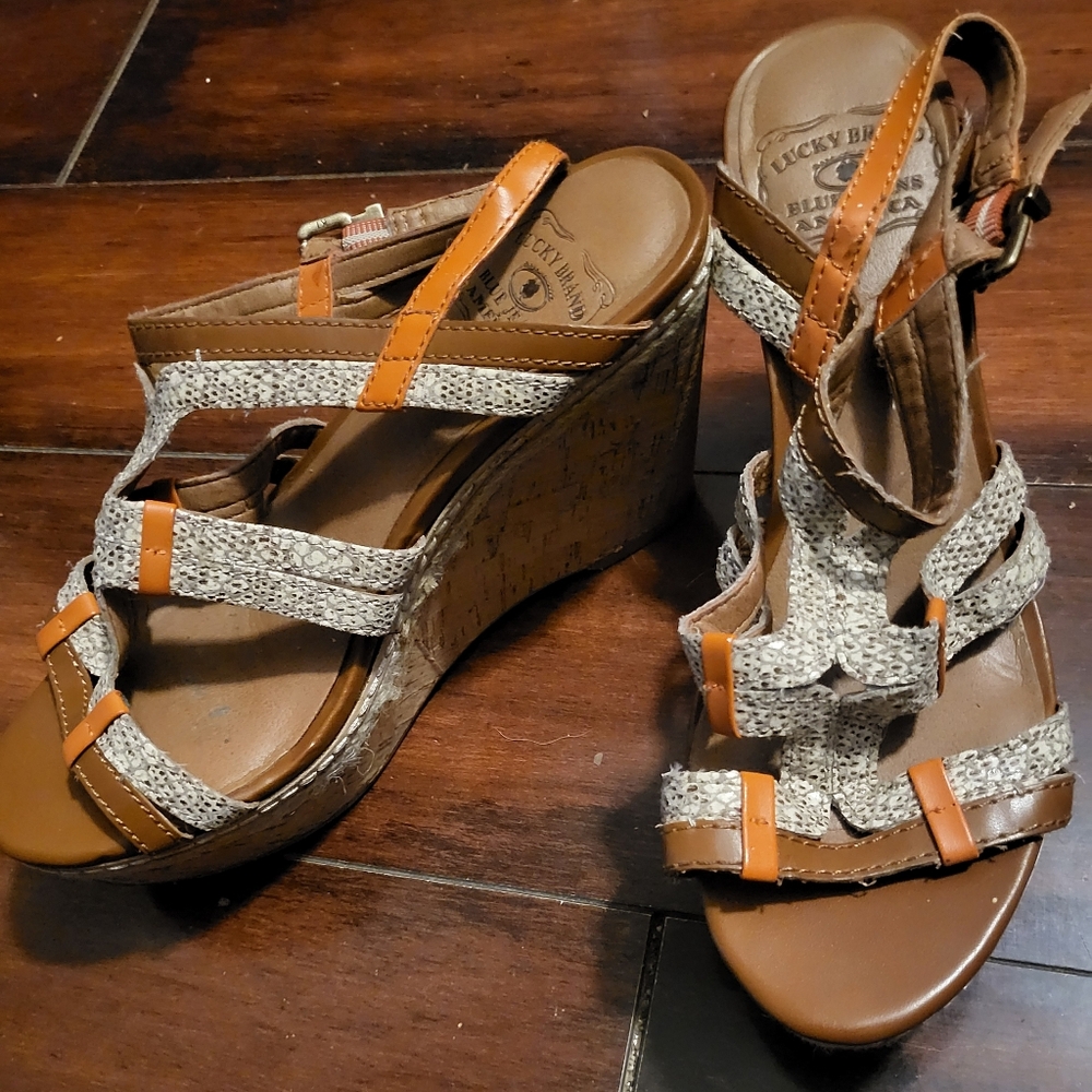 Lucky Brand Women's Wedge Sandals - Brown and Beige